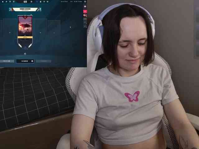 LunaL0ve webcam