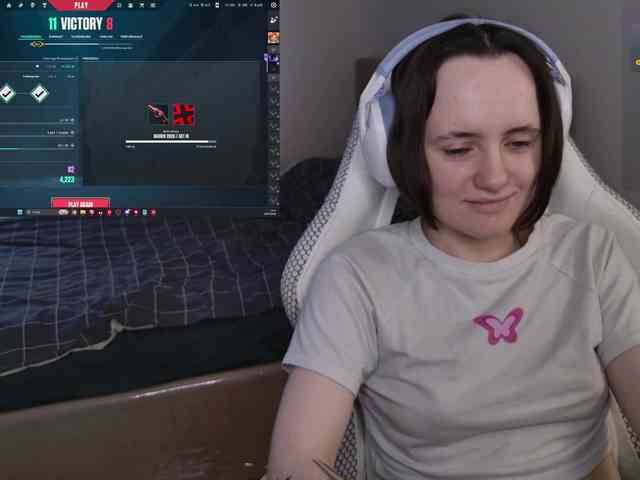 LunaL0ve webcam