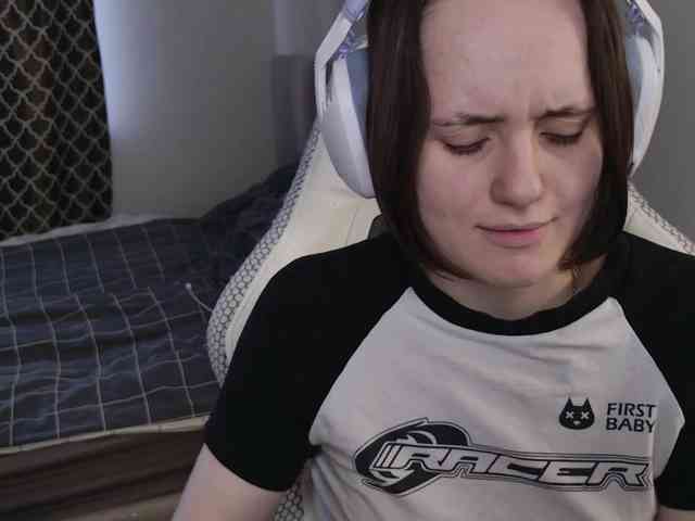LunaL0ve webcam
