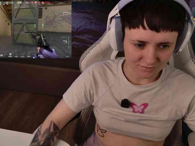 LunaL0ve webcam