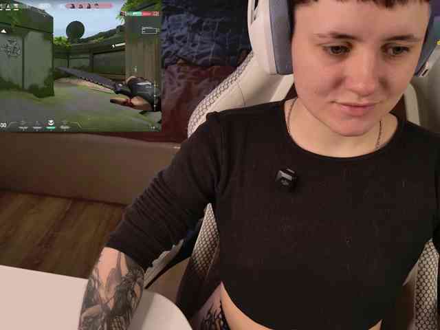 LunaL0ve webcam