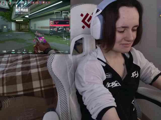 LunaL0ve webcam