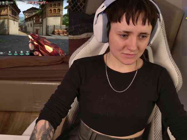 LunaL0ve webcam