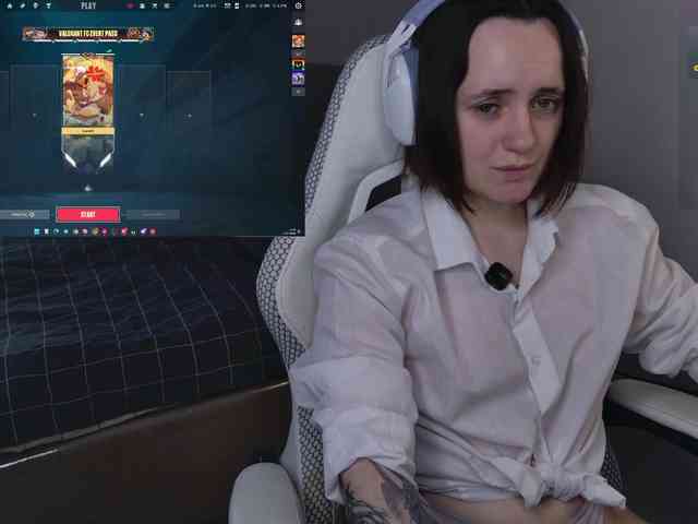 LunaL0ve webcam
