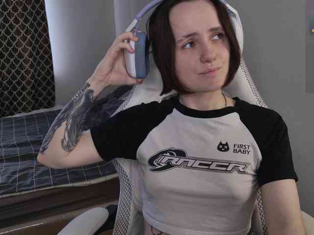 LunaL0ve webcam