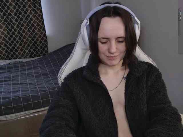 LunaL0ve webcam