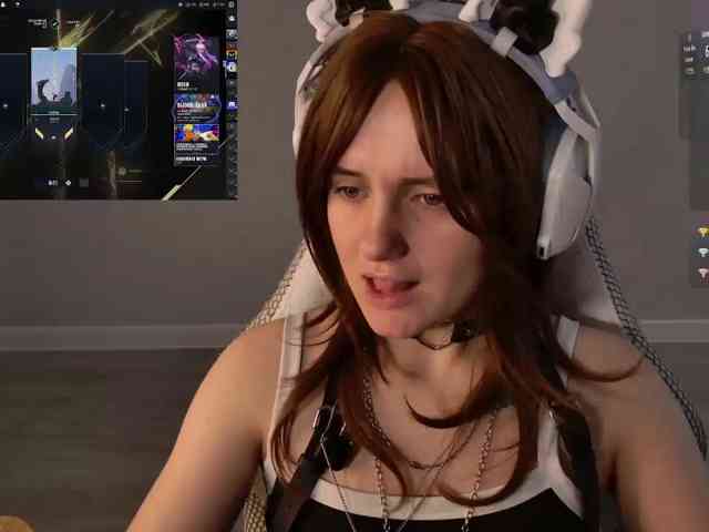 LunaL0ve webcam