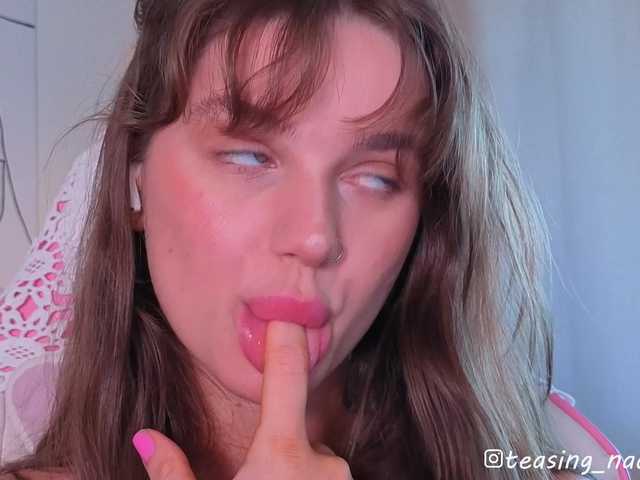 Naomimif live cam on BongaCams