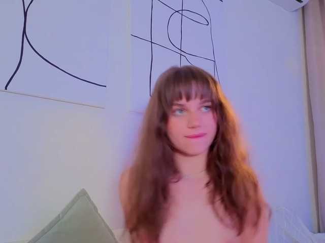 Naomimif live cam on BongaCams