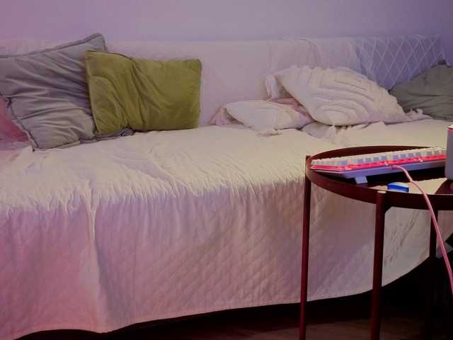 Naomimif live cam on BongaCams