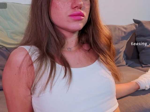 Naomimif live cam on BongaCams
