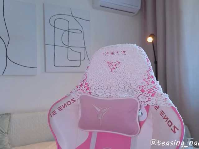 Naomimif live cam on BongaCams