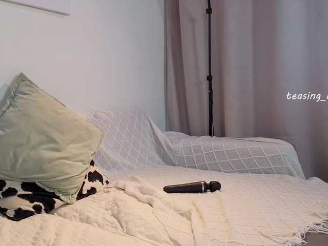 Naomimif live webcam show