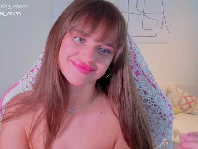 Naomimif live cam on BongaCams
