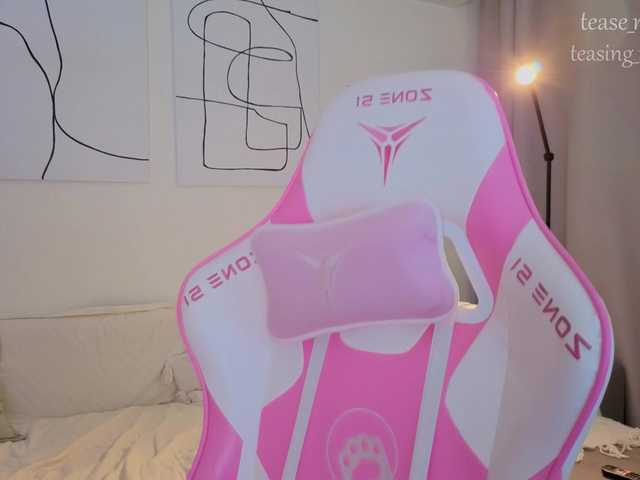Naomimif live cam on BongaCams