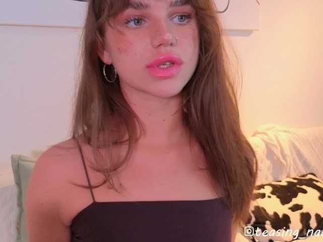 Naomimif live cam on BongaCams