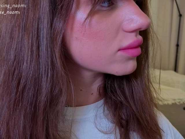 Naomimif live cam on BongaCams
