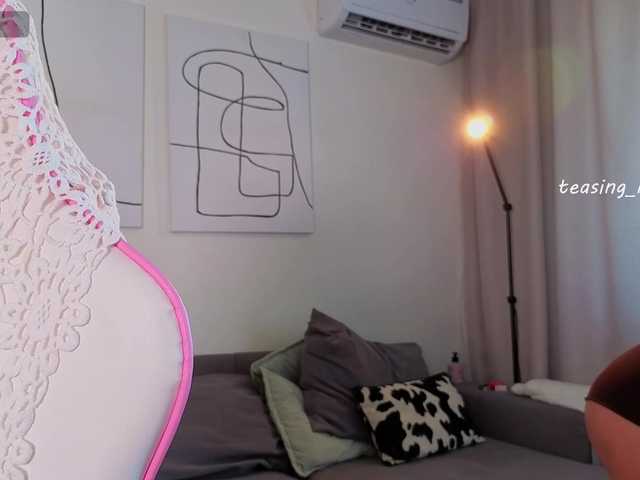 Naomimif live cam on BongaCams