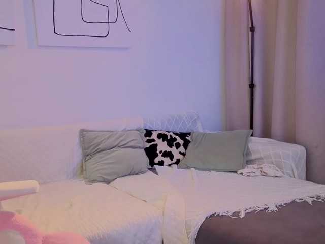Naomimif live cam on BongaCams