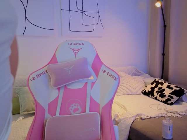 teasingNaomi