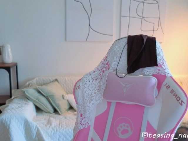 naomimif live sex