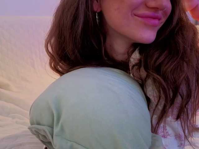 Naomimif live cam on BongaCams