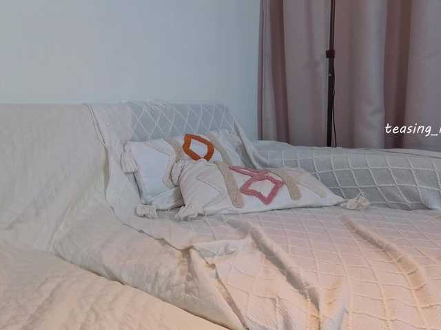 Naomimif live cam on BongaCams