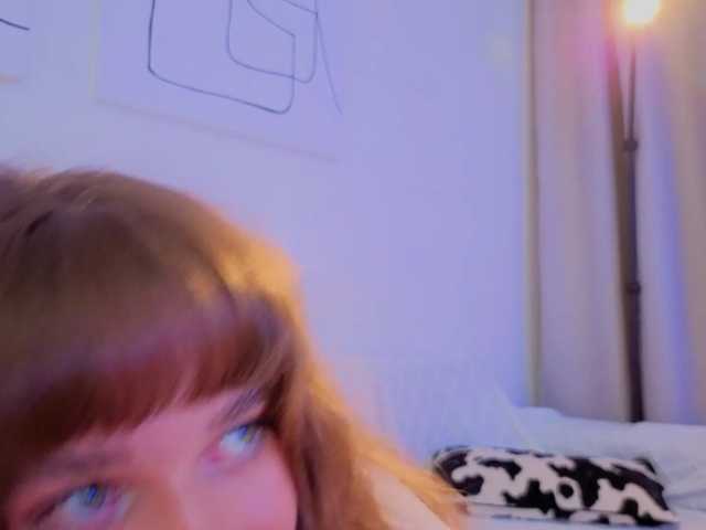 Naomimif live cam on BongaCams