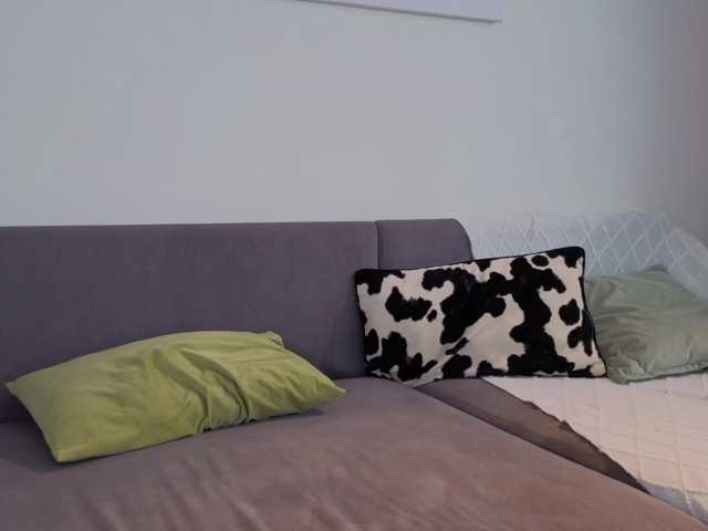 Naomimif live cam on BongaCams