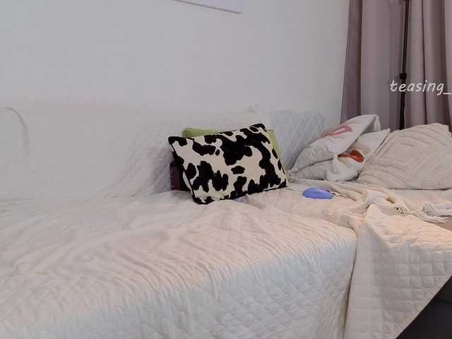 Naomimif live cam on BongaCams