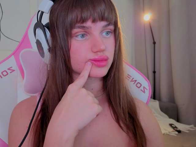 teasingNaomi
