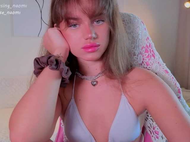 Naomimif live cam on BongaCams