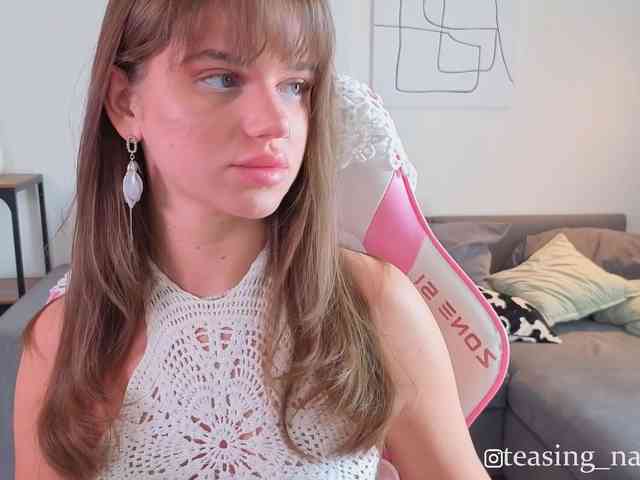 Naomimif webcam