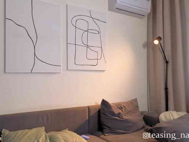 Naomimif webcam