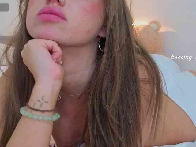 teasingNaomi webcam