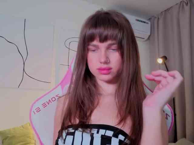 teasingNaomi webcam