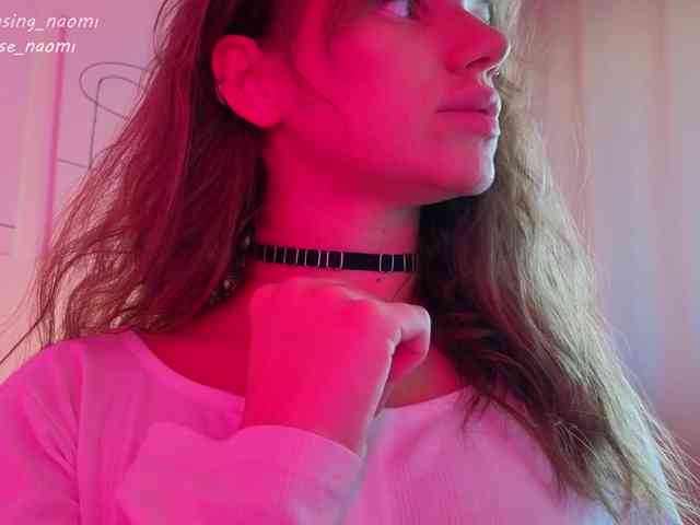 Model: teasingNaomi