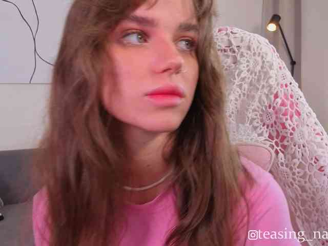Naomimif webcam