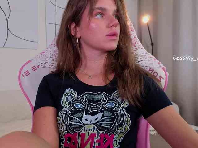 teasingNaomi