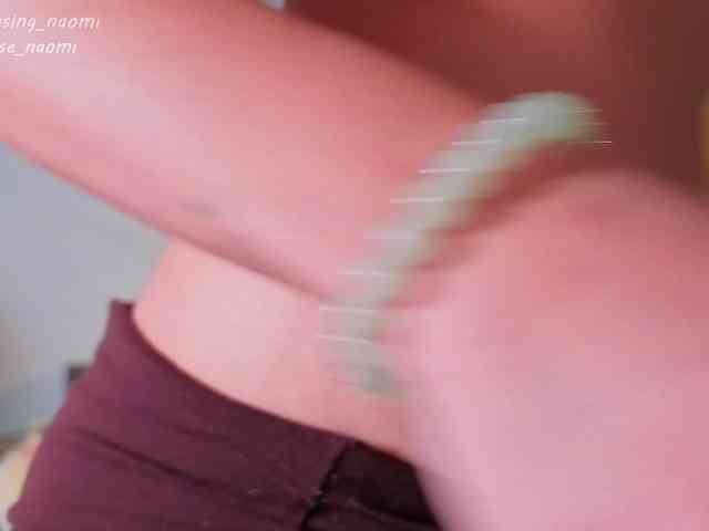 teasingNaomi