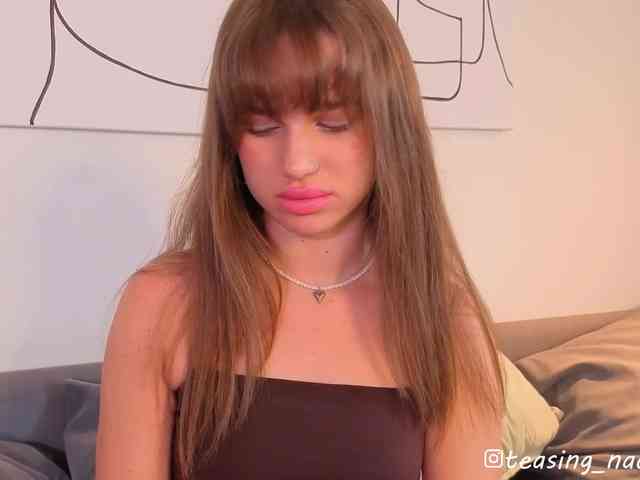 Naomimif webcam