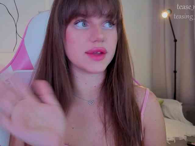 teasingNaomi webcam