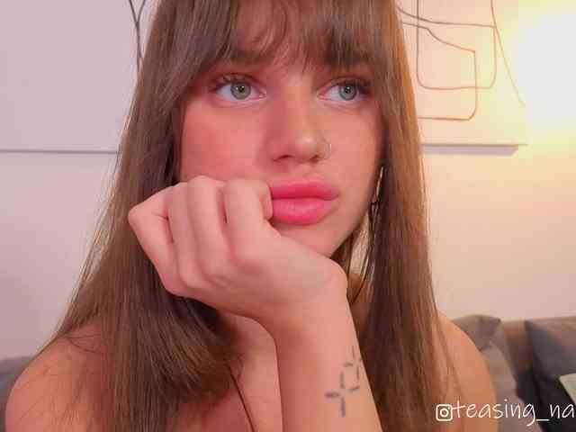 Naomimif webcam