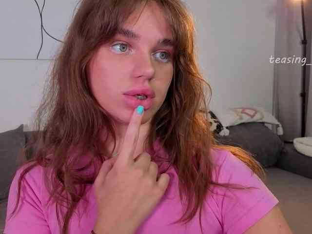 teasingNaomi webcam