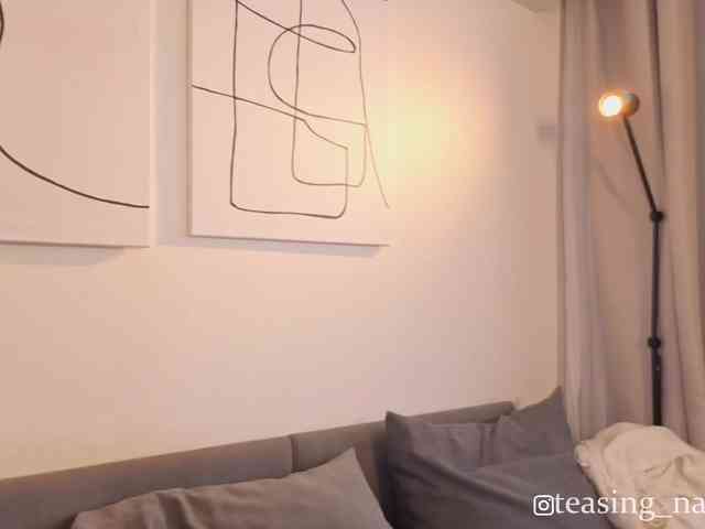 Naomimif webcam