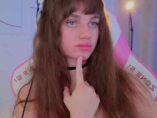 teasingNaomi