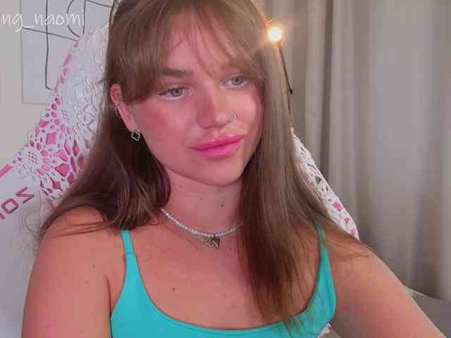 Naomimif webcam
