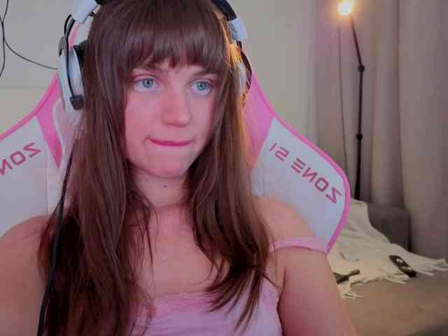 teasingNaomi