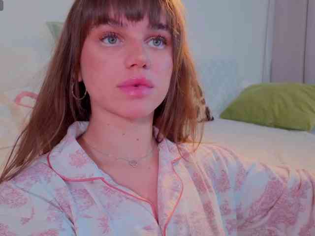 teasingNaomi