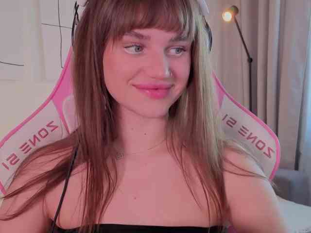 teasingNaomi